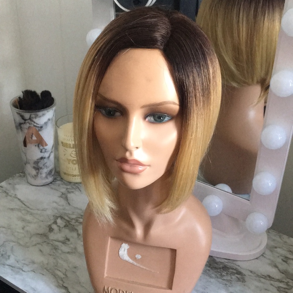 Gorgeous blond bob wig!